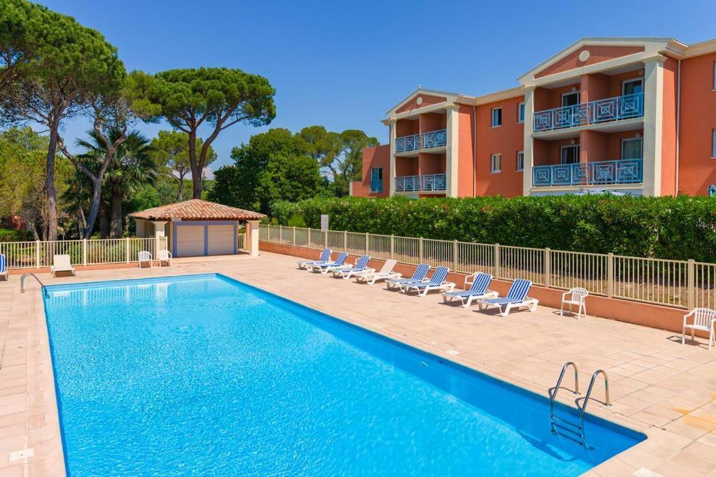 Appartement T2 Dans Residence Avec Piscine Et Tennis Saint-Raphaël 外观 照片